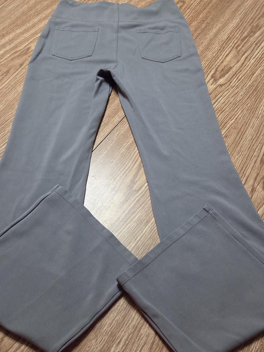 HALARA Gray Flared Active Pants - Picture 6 of 7